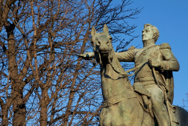 Statue de Simon Bolivar à Paris par Emmanuel Frémiet en 1930 © Jebulon Statue de Simon Bolivar à Paris par Emmanuel Frémiet en 1930 © Jebulon