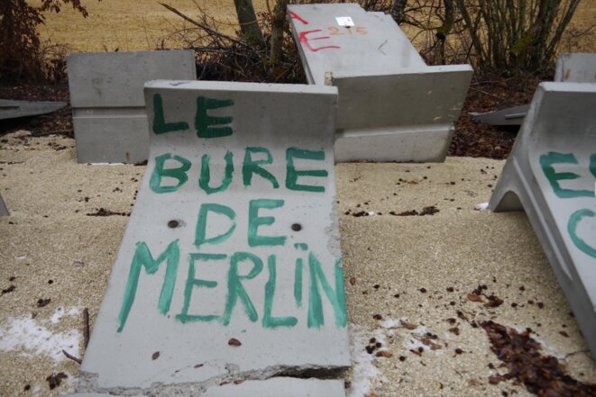 Dans le bois Lejuc occupé par des opposant.es à Cigéo (JL) Dans le bois Lejuc occupé par des opposant.es à Cigéo (JL)