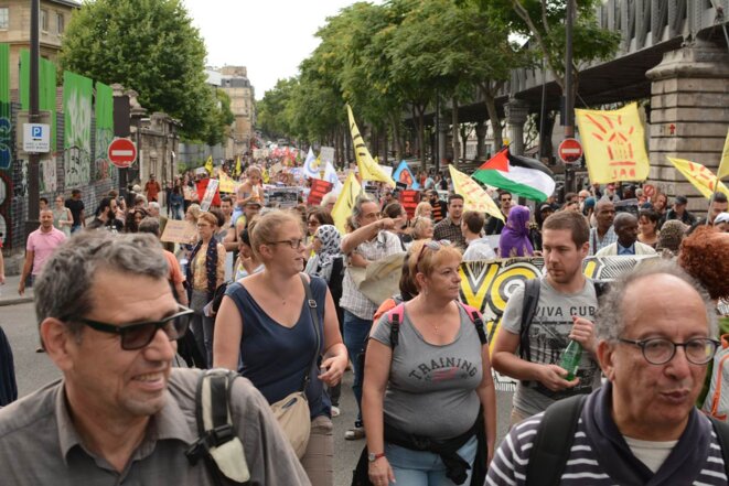 Manifestation du 14 Juillet contre la présence de Trump et les mesures de Macron Manifestation du 14 Juillet contre la présence de Trump et les mesures de Macron