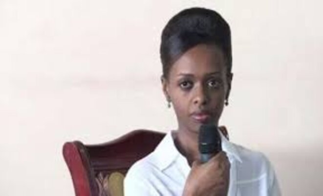 Nude photos of Rwandas female presidential candidate 