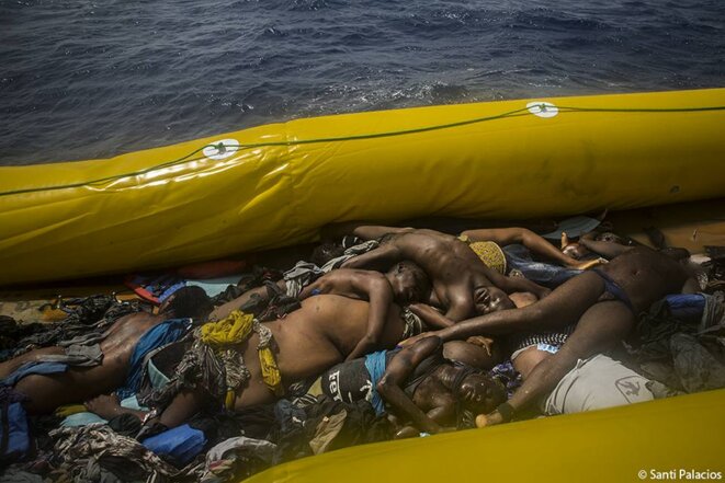 Central Mediterranean sea, 25 juillet 2017 © Santi Palacios Central Mediterranean sea, 25 juillet 2017 © Santi Palacios