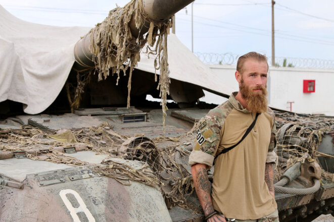 Chris Garrett, un vétéran de l’armée britannique, qui fait partie du régiment Azov depuis 2014. (Photos: Nolan Peterson/The Daily Signal) Chris Garrett, un vétéran de l’armée britannique, qui fait partie du régiment Azov depuis 2014. (Photos: Nolan Peterson/The Daily Signal)