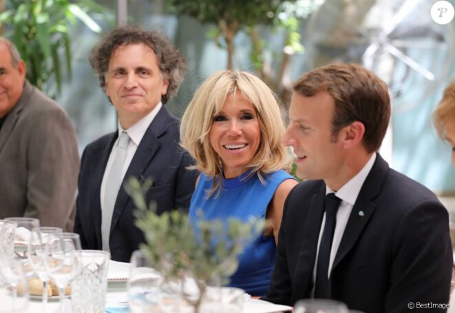 3518779-christos-carras-brigitte-macron-et-son-950x0-1