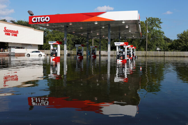 Au Texas, une station-service de la compagnie vénézuélienne Citgo, inondée après le passage de l'ouragan Harvey. © Reutuers Au Texas, une station-service de la compagnie vénézuélienne Citgo, inondée après le passage de l'ouragan Harvey. © Reutuers