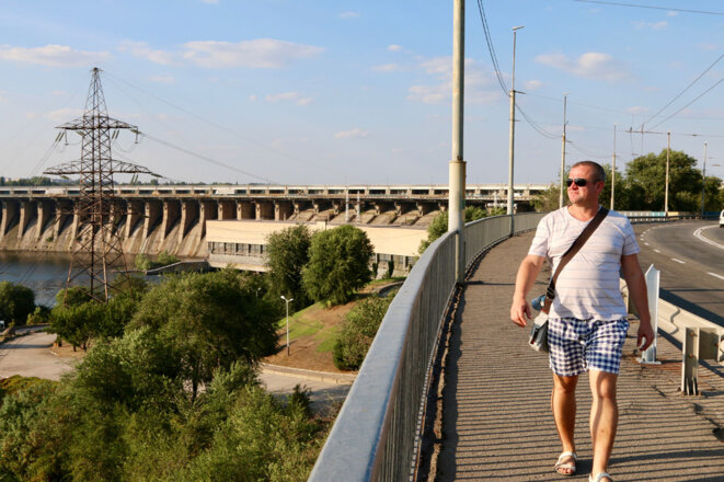 Konstantin Kasyanenko près de la centrale hydroélectrique de Dnieper à Zaporijia. (Photo: Nolan Peterson/The Daily Signal) Konstantin Kasyanenko près de la centrale hydroélectrique de Dnieper à Zaporijia. (Photo: Nolan Peterson/The Daily Signal)