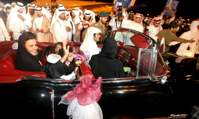 La Sheikha Moza, le 3 décembre 2012, à Doha, au Qatar. © Reuters La Sheikha Moza, le 3 décembre 2012, à Doha, au Qatar. © Reuters