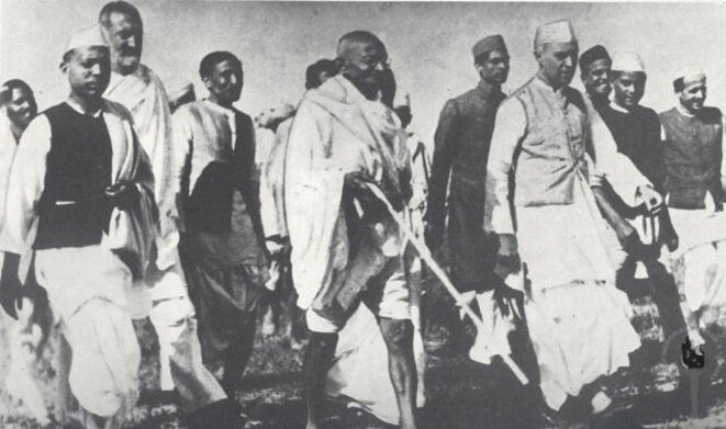 Gandhi ne s'est pas contenté de "faire sa part" dans son ashram ! Il s'est engagé politiquement... © Wikimedia Commons Gandhi ne s'est pas contenté de "faire sa part" dans son ashram ! Il s'est engagé politiquement... © Wikimedia Commons