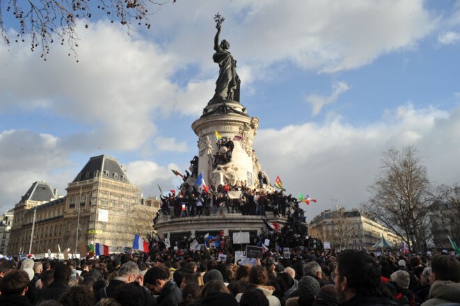 Marche en hommage à Charlie Hebdo et aux victimes des attentats des 7, 8 et 9 janvier 2015. Place de la République, Paris, dimanche 11 janvier 2015. Source: Wikimedia Commons. © Sébastien Amiet Marche en hommage à Charlie Hebdo et aux victimes des attentats des 7, 8 et 9 janvier 2015. Place de la République, Paris, dimanche 11 janvier 2015. Source: Wikimedia Commons. © Sébastien Amiet
