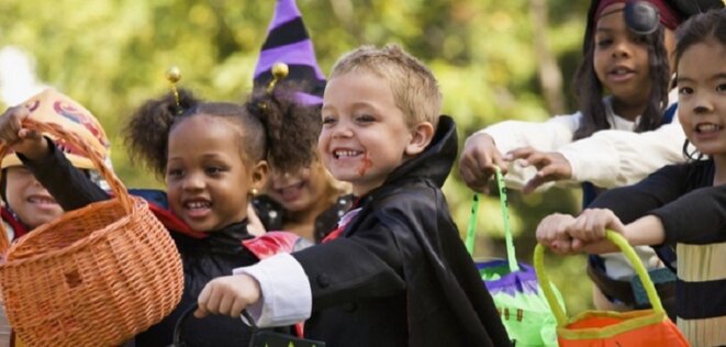 Des Bonbons ou un Toit!