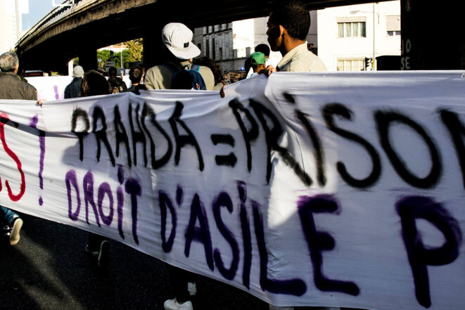 Manifestation du 10 novembre 2017 à Marseille - exigeant l'abrogation du règlement Dublin et l'arrêt des expulsions. © Delphine El Khatib Manifestation du 10 novembre 2017 à Marseille - exigeant l'abrogation du règlement Dublin et l'arrêt des expulsions. © Delphine El Khatib