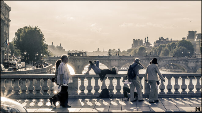 Entre amour viscéral et éducation, les paradoxes de la parentalité en rappant