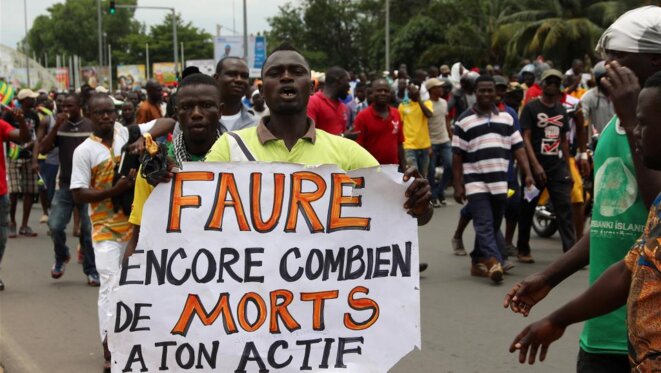 Un peuple togolais courageux qui n'est pas dupes des véritables intentions de Faure Gnassingbé Un peuple togolais courageux qui n'est pas dupes des véritables intentions de Faure Gnassingbé