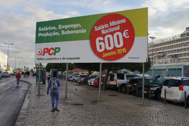 Le PC portugais demande une revalorisation du SMIC à 600 euros dès 2018. © AP Le PC portugais demande une revalorisation du SMIC à 600 euros dès 2018. © AP