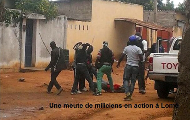 Images de miliciens à l’œuvre à proximité de l’hôpital de Bè (Togo Tribune) Images de miliciens à l’œuvre à proximité de l’hôpital de Bè (Togo Tribune)