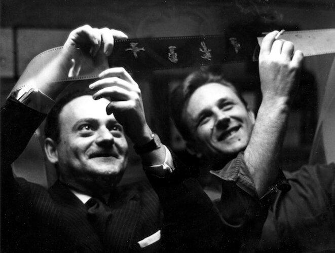 Goscinny et Uderzo dans les Studios Idéfix en 1967. Crédit : Fonds d’archives Institut René Goscinny © Droits réservés Goscinny et Uderzo dans les Studios Idéfix en 1967. Crédit : Fonds d’archives Institut René Goscinny © Droits réservés