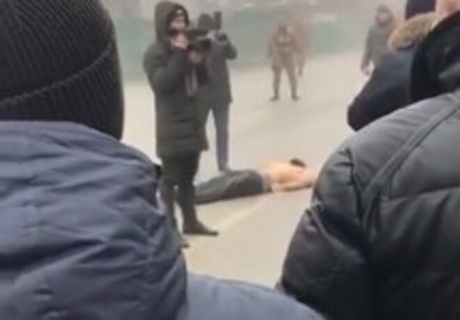 Cadavre pour l'exemple © Copie d'écran. Grani.ru Cadavre pour l'exemple © Copie d'écran. Grani.ru