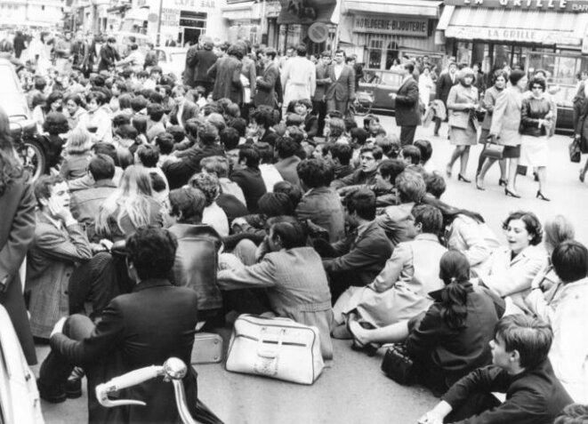 sit-in-paris-10-mai-rue-de-renne-1