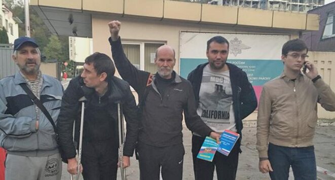 Aidez un réfugié politique russe