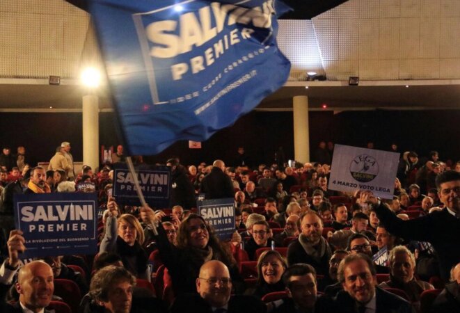 Au théâtre San Marco de Caserte, lors du meeting de Matteo Salvini, le 21 février 2018. © CasertaKeste press Au théâtre San Marco de Caserte, lors du meeting de Matteo Salvini, le 21 février 2018. © CasertaKeste press