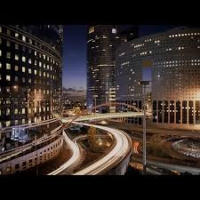 La Défense, by the... Région parisienne ?