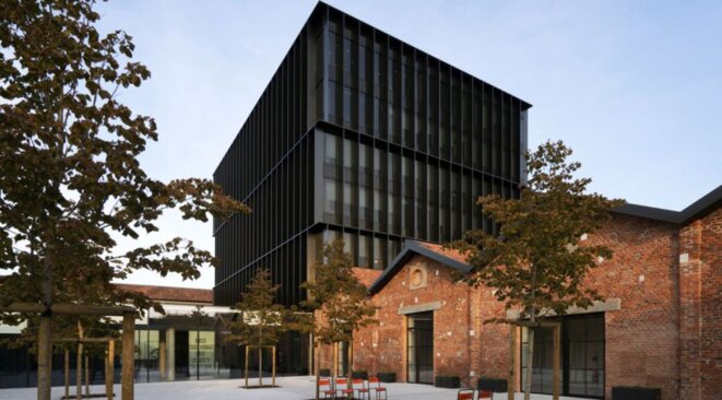 Le Gucci Hub, inauguré en 2016 dans une ancienne usine reconvertie, abrite le siège de la marque à Milan. © D.R. Le Gucci Hub, inauguré en 2016 dans une ancienne usine reconvertie, abrite le siège de la marque à Milan. © D.R.