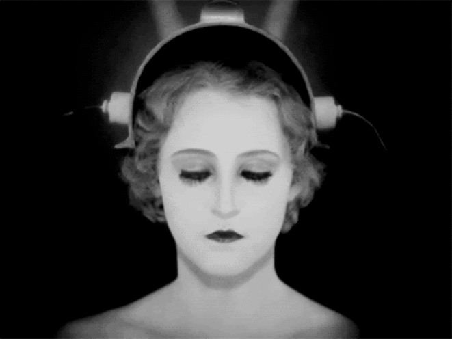 psychiatrie-malade-electrochocs-19-9-17-gif