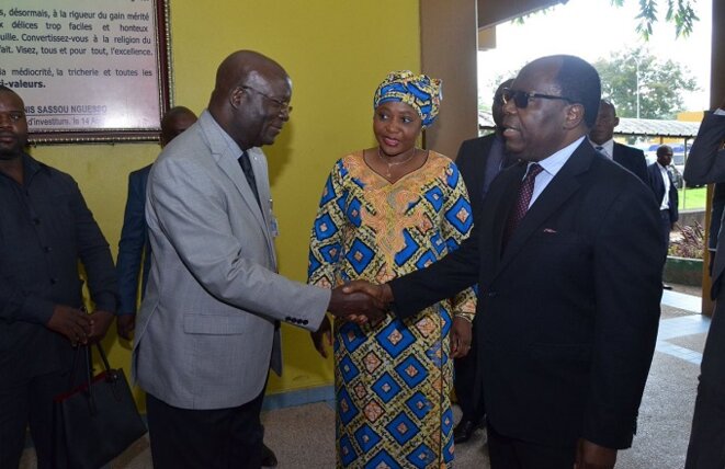 Visite du premier Ministre Mouamba au CHU de Brazzaville Visite du premier Ministre Mouamba au CHU de Brazzaville