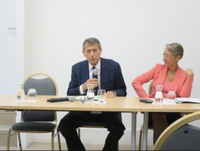 Jean-Cyril Spinetta et Élisabeth Borne en octobre 2017, au lancement de la mission sur la réforme de la SNCF. © DR Jean-Cyril Spinetta et Élisabeth Borne en octobre 2017, au lancement de la mission sur la réforme de la SNCF. © DR