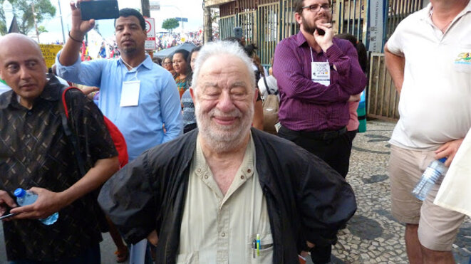 Gus Massiah à l'arrivée de la marche d'ouverture © Benjamin Joyeux Gus Massiah à l'arrivée de la marche d'ouverture © Benjamin Joyeux
