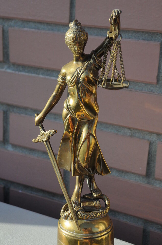 la Justice la Justice