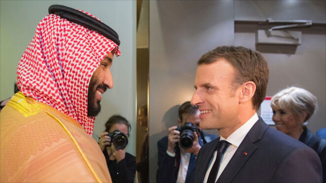 Emmanuel Macron reçu par le prince hériter Mohammed ben Salmane lors de son escale à Riyad, en novembre 2017 © SPA Emmanuel Macron reçu par le prince hériter Mohammed ben Salmane lors de son escale à Riyad, en novembre 2017 © SPA