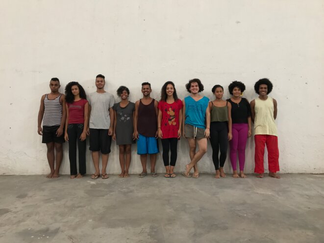 Les jeunes danseurs de Maré © Lia Rodrigues Les jeunes danseurs de Maré © Lia Rodrigues