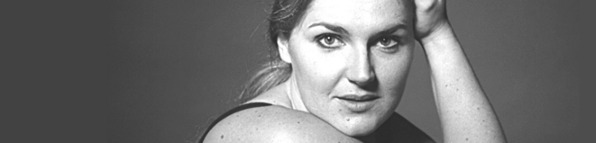 « Pourvu qu’il pleuve », Sonia Ristic s'accoude au comptoir philosophique de la vie