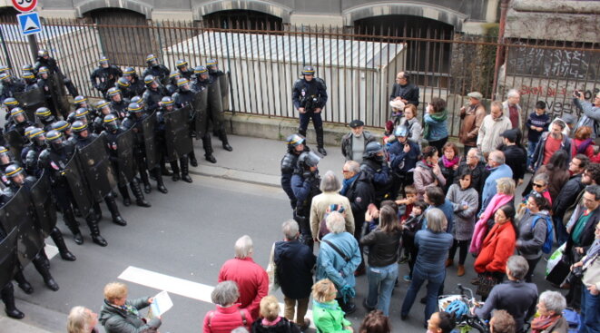 Dans la rue Buffon, à Paris, le 1er mai 2018. Dans la rue Buffon, à Paris, le 1er mai 2018.