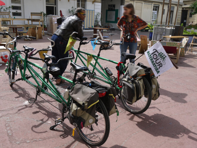 Le Tour Alternatiba passait vendredi 8 juin aux Grands Voisins © fair Le Tour Alternatiba passait vendredi 8 juin aux Grands Voisins © fair