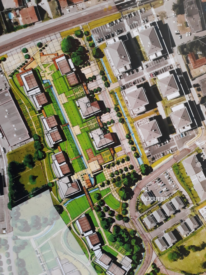 Le projet d'urbanisation adopté se trouve pour partie sur des terrains privés. Le projet d'urbanisation adopté se trouve pour partie sur des terrains privés.