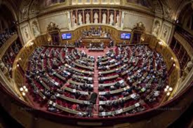 Le Sénat restreint l'aide médicale d'Etat.
