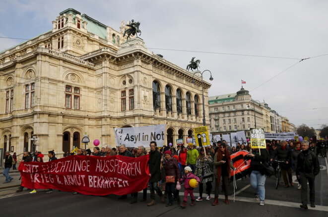Manifestation pour l’accueil des migrants à Vienne. © Reuters