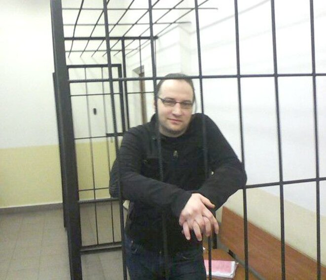 Russie: jugement politique sans accusé et public