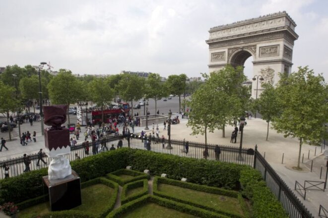 Place de l'étoile à Paris © X Place de l'étoile à Paris © X