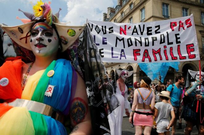 Durant la marche des fiertés à Paris le 30 juin 2018. © Reuters/Pascal Rossignol Durant la marche des fiertés à Paris le 30 juin 2018. © Reuters/Pascal Rossignol