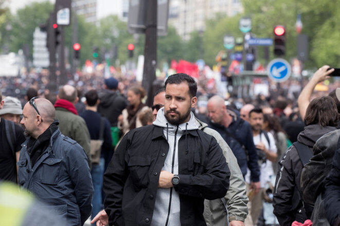 Vincent Crase (à gauche) avec Alexandre Benalla, le 1er mai 2018. © REUTERS/Philippe Wojazer Vincent Crase (à gauche) avec Alexandre Benalla, le 1er mai 2018. © REUTERS/Philippe Wojazer