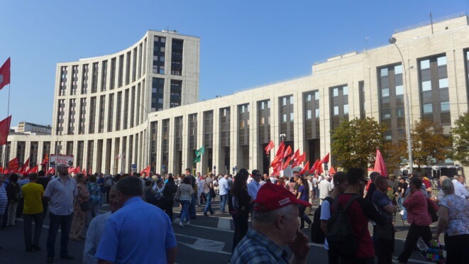 Manifestation du KPRF, avenue Sakharov. © CB Manifestation du KPRF, avenue Sakharov. © CB