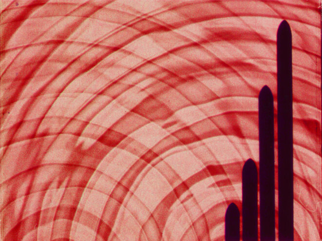 Space Light Art - A Film Environment (1926) 35mm © Oskar Fischinger Space Light Art - A Film Environment (1926) 35mm © Oskar Fischinger