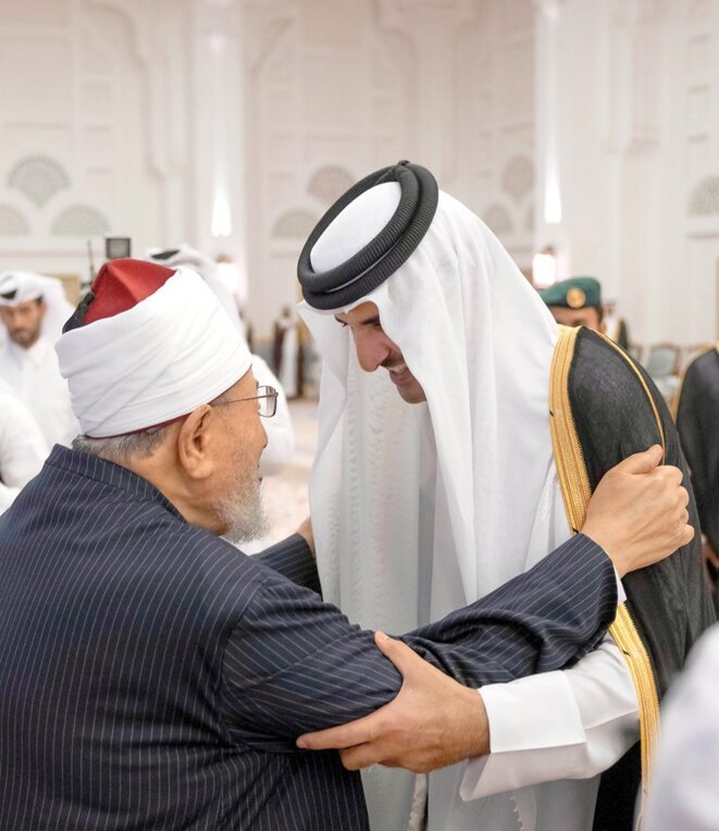 Al-Qaradawi et l'actuel Emir du Qatar Al-Qaradawi et l'actuel Emir du Qatar