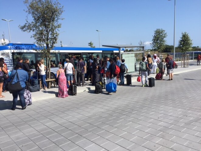 Un seul arrêt de bus dessert la nouvelle gare TGV Sud © Le d'Oc Un seul arrêt de bus dessert la nouvelle gare TGV Sud © Le d'Oc