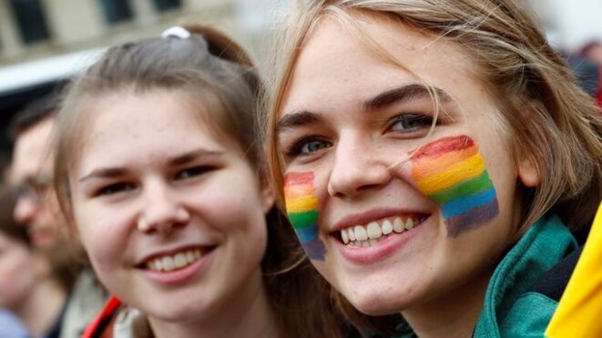 Le CCNE se dit favorable à la PMA pour les femmes célibataires et en couple. © Reuters Le CCNE se dit favorable à la PMA pour les femmes célibataires et en couple. © Reuters