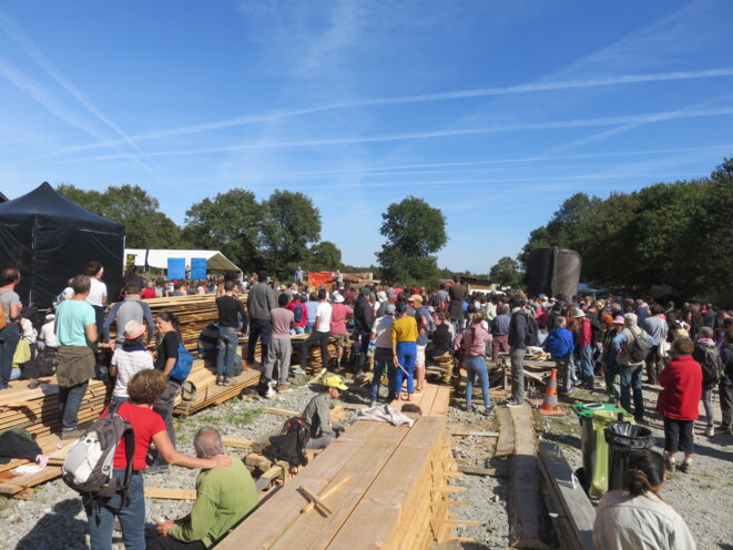 prise de parole des habitant-e-s de la Zad prise de parole des habitant-e-s de la Zad