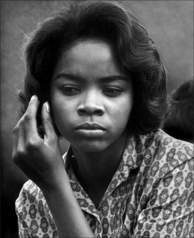 Dave Heath, Washington square, NYC, A dialogue with solitudes, 1960, © Dave Heath / Courtesy Howard Greenberg Gallery, New York, et Stephen Bulger Gallery, Toronto Dave Heath, Washington square, NYC, A dialogue with solitudes, 1960, © Dave Heath / Courtesy Howard Greenberg Gallery, New York, et Stephen Bulger Gallery, Toronto