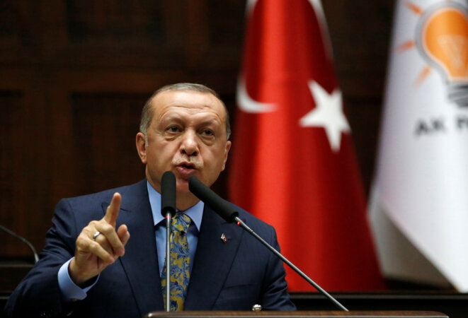 Recep Tayyip Erdogan lors d’un discours devant les parlementaires de son parti, l’AKP, le 23 octobre 2018 à Ankara. © Reuters/Tumay Berkin Recep Tayyip Erdogan lors d’un discours devant les parlementaires de son parti, l’AKP, le 23 octobre 2018 à Ankara. © Reuters/Tumay Berkin